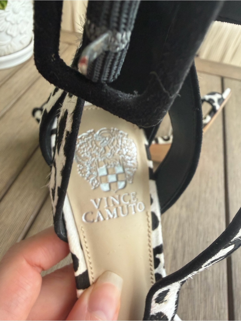 Vince Camuto Leopard Cow Hair Ankle Strap Block Heel Sandals Size 8M 3.75” - Picture 8 of 11